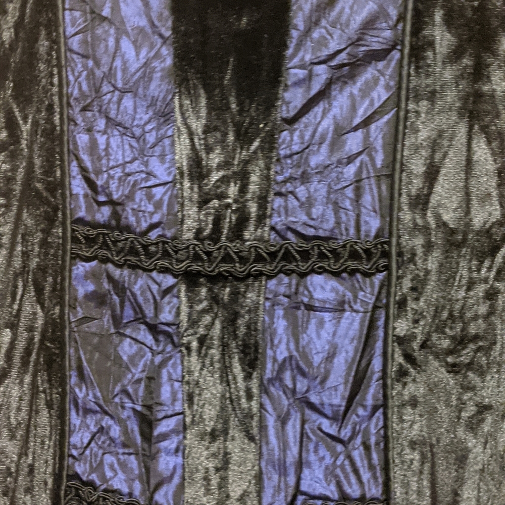 Gothic , Renaissance - Picture 8 of 10